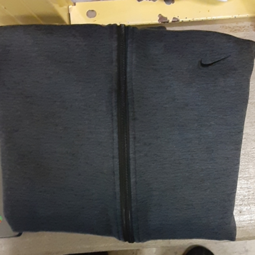 Nike Sweater
